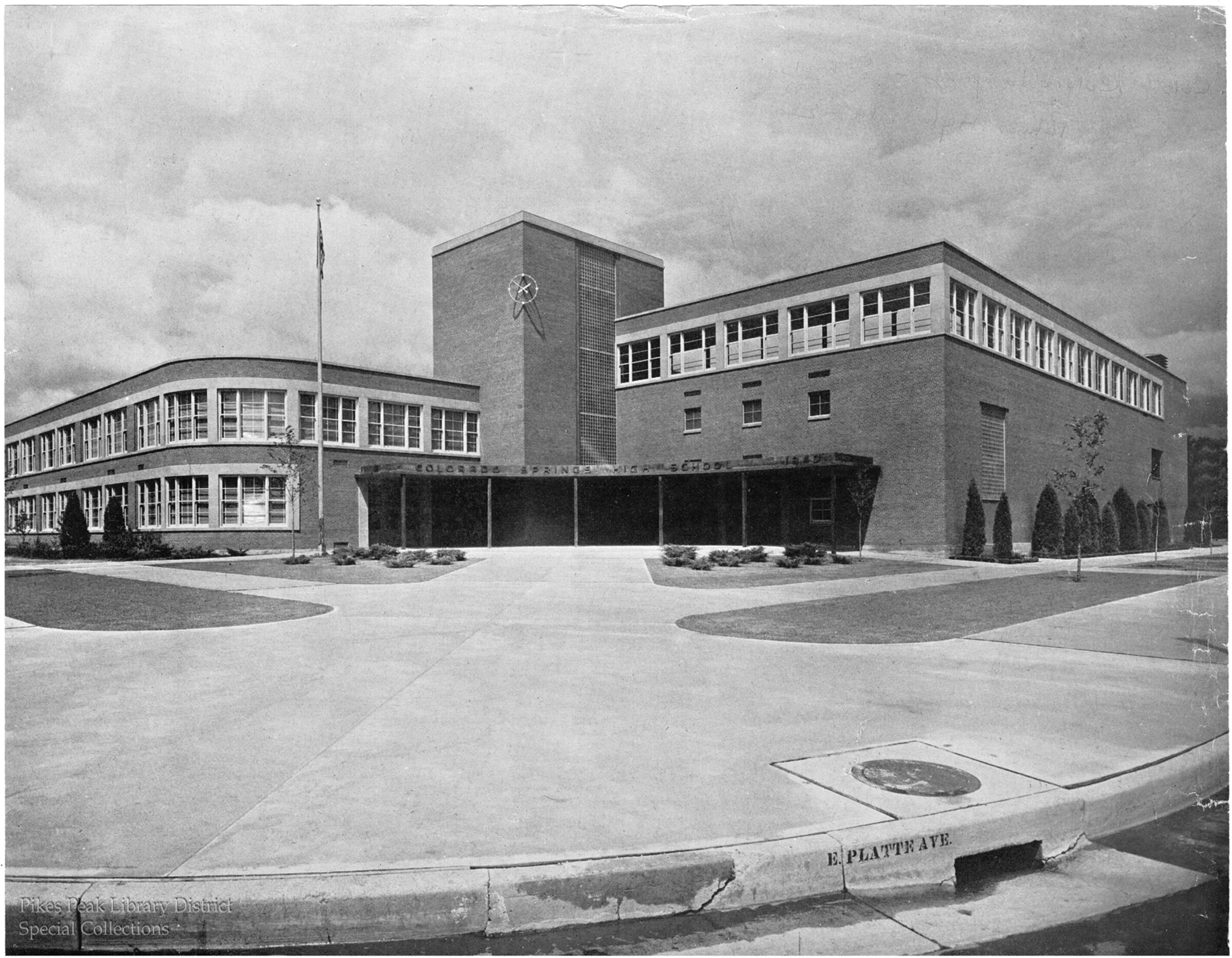 Palmer High School - 1942 - PPLD Digital Collections - Margaretta M Boas Photo Collection.png