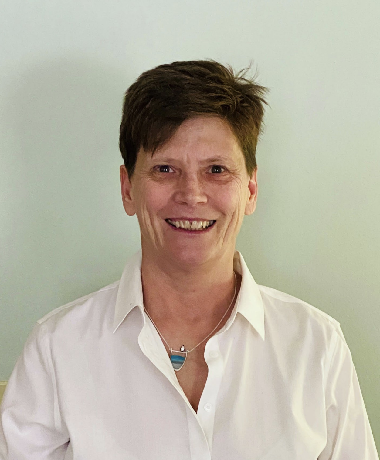 Tamara Bartlett.png|500